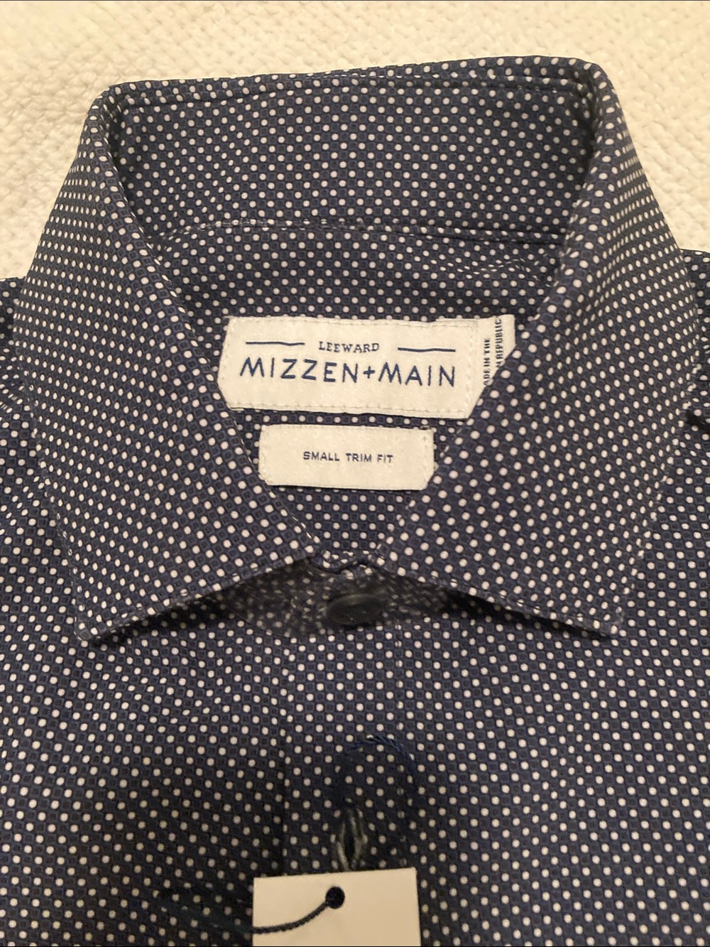 Mizzen+Main Navy Microdot Button-Down Shirt trim fit small NWT